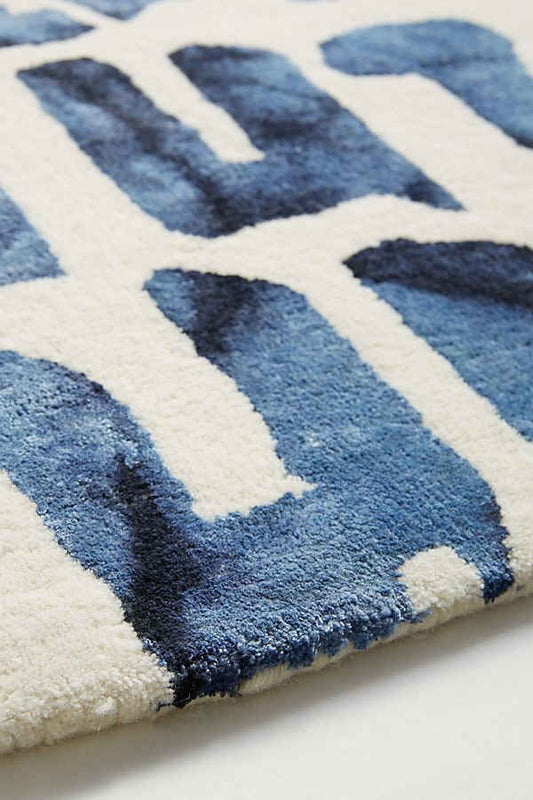 Indigo Brushstroke Rug – Hand-Tufted Wool Carpet | Modern Abstract Art-Inspired Design