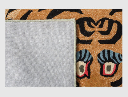 Hand-Tufted Tiger Rug – Sage Green Background | Artistic Wool Carpet